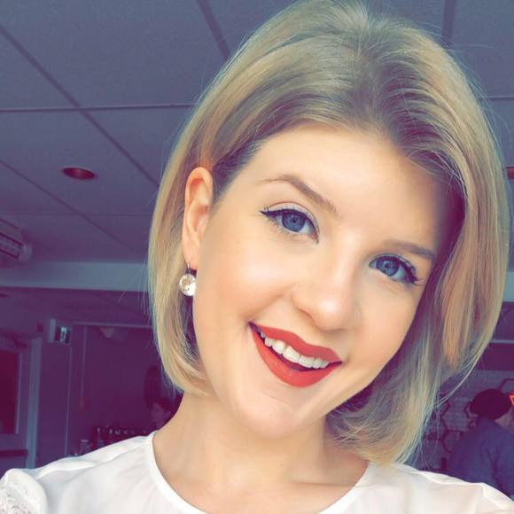 Meet your Posher, Hannah - Picture 1 of 1